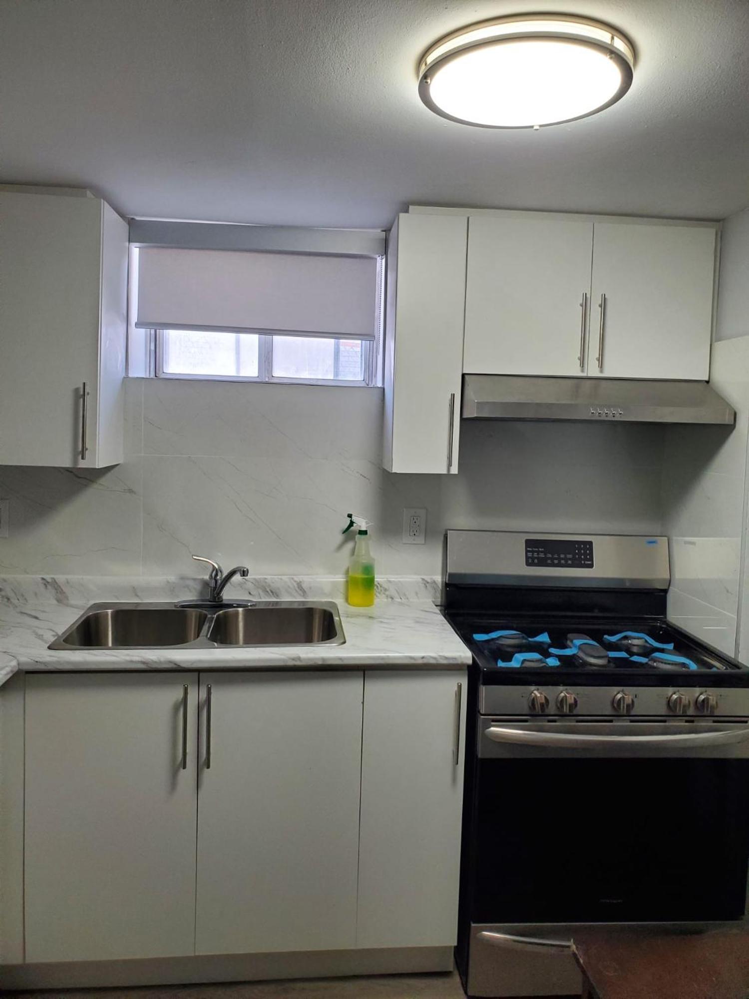 Maxwell Esabu Apartment Toronto Exterior foto